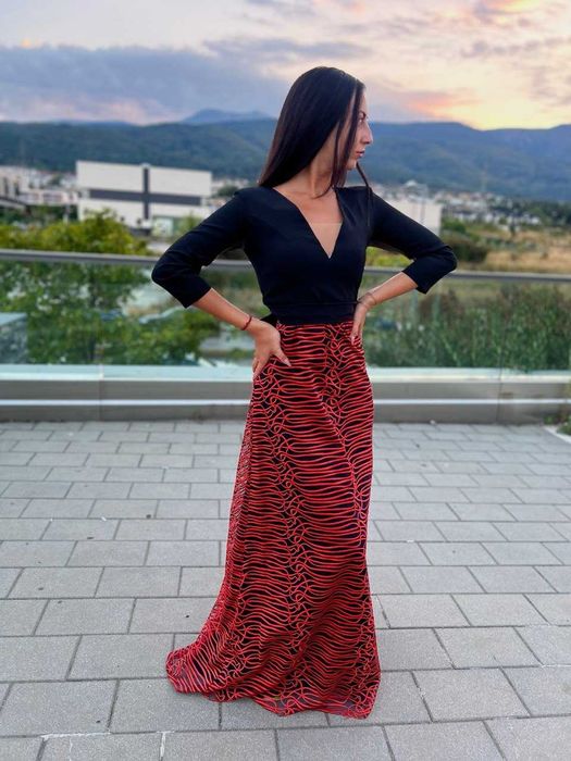 Официална рокля .