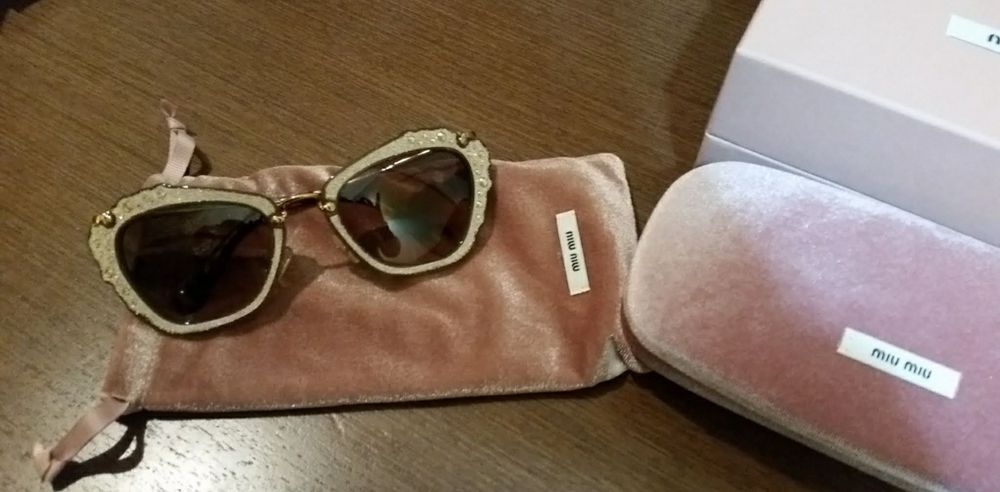 Слънчеви очила Miu miu