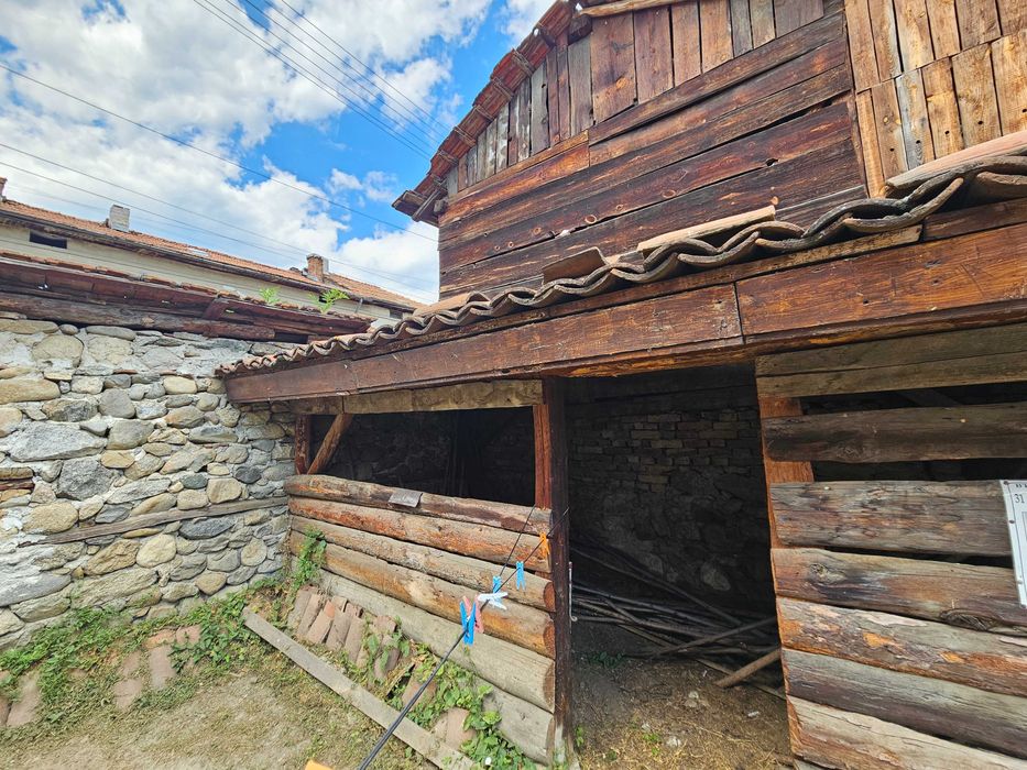 Продава се Къща в с. Горно Драглище, Област Благоевград - 180 кв.м за 439 €/кв.м - Снимка #13