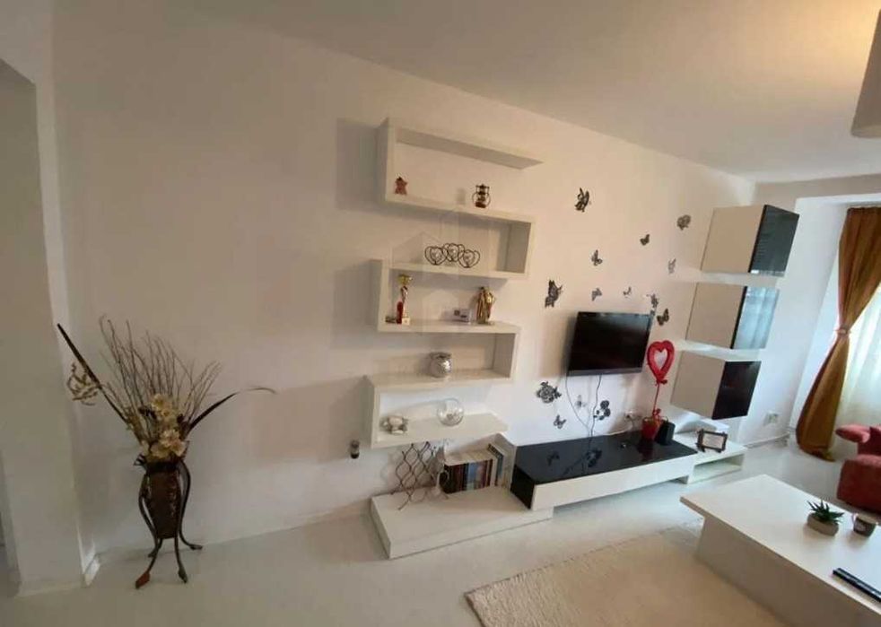 Дава се под наем Двустаен апартамент в Бургас, Крайморие - 50 кв.м за 229.5 € - Снимка #1