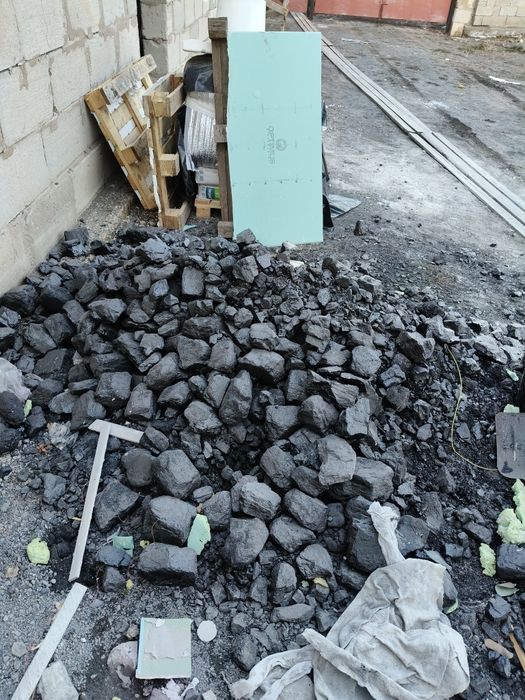 Продаю уголь 1 тонна