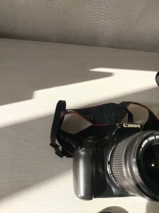 Фотоаппарат Canon EOS 1100D