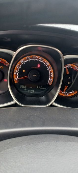 Лада веста cross