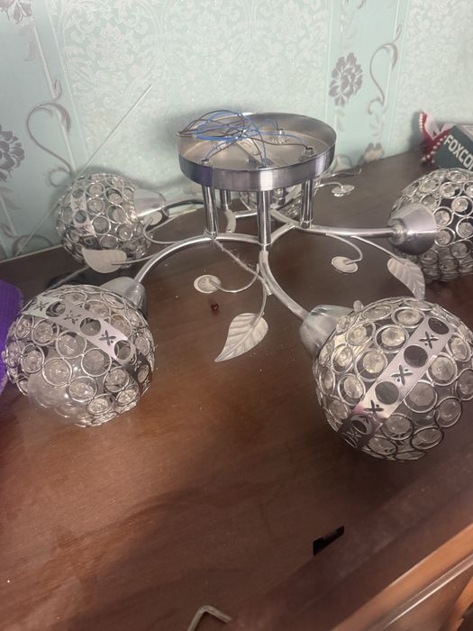 Люстра для спальной