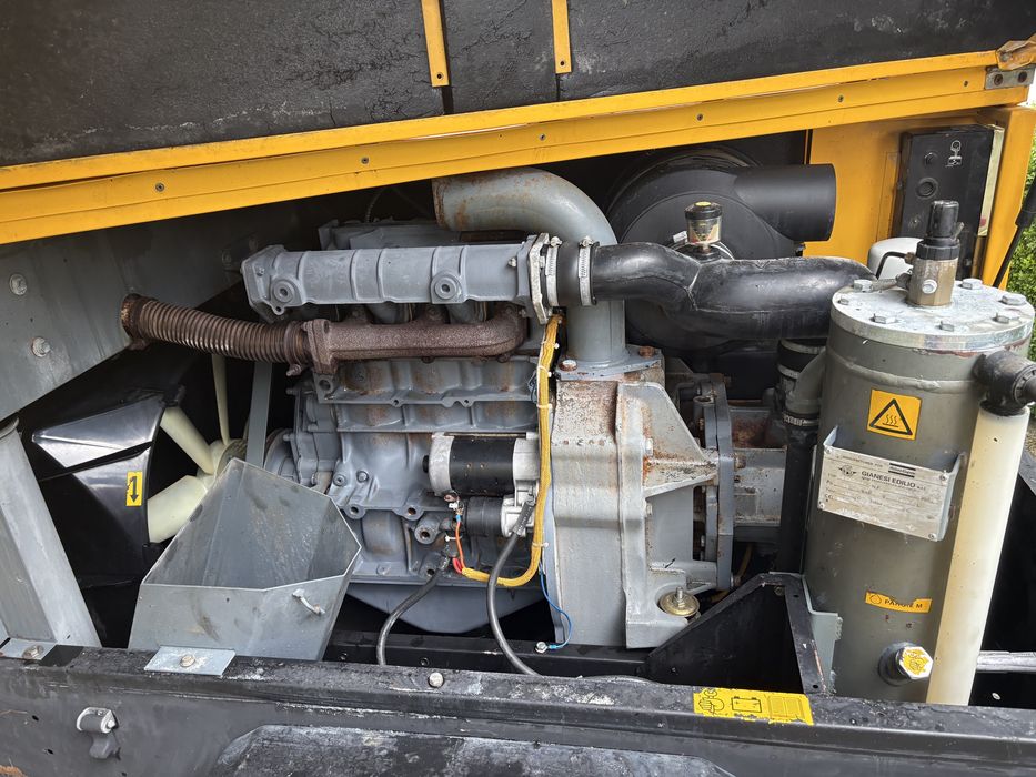 Motocompresor atlas copco xas96