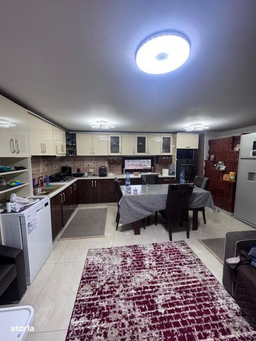 Casa individuala, teren 400mp, Radauti