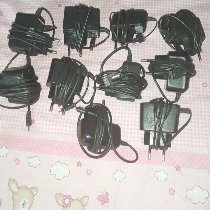 Зарядки на нокиа тонкая ( оригинал)