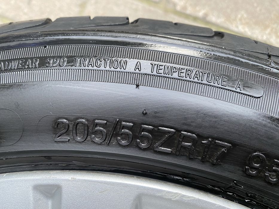 Продам диски с резиной.