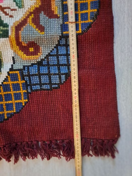 Carpeta perete de lana, manufacturata