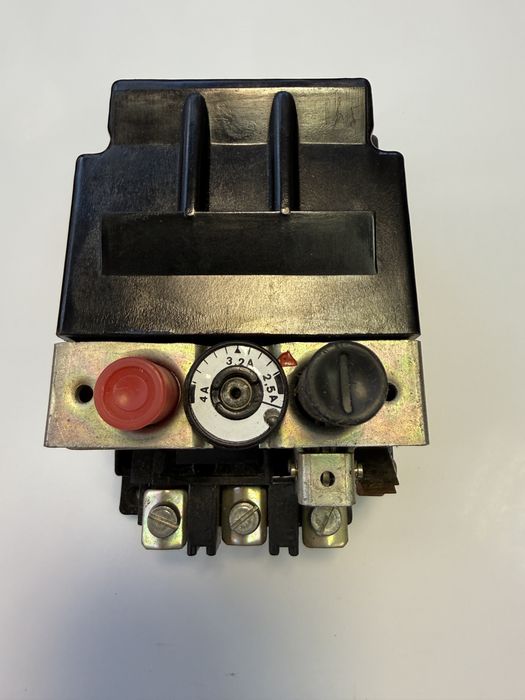 Моторна защита АТ00 трифазна,автоматичен токопрекъсвач