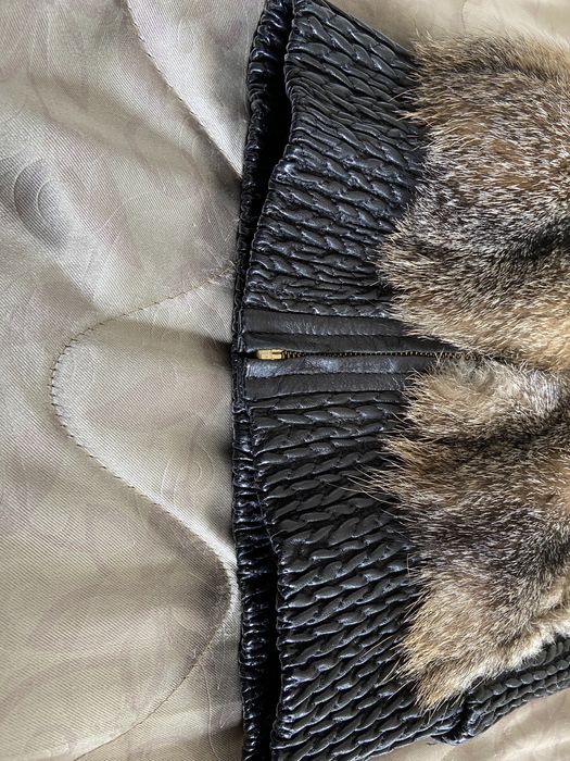 Меховая жилетка