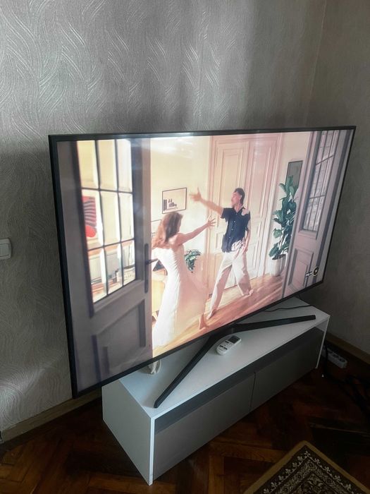 Samsung 70 Inch 4K Smart TV UE70KU6000