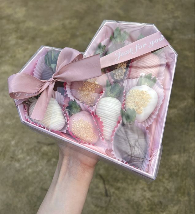 Клубники в шоколаде