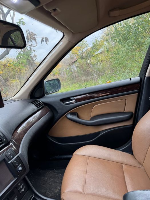 BMW,a avut un mic accident,vand pe piese sau întreagă ,masina porneste