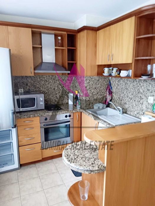 Атрактивна цена -тристаен -Лятно кино