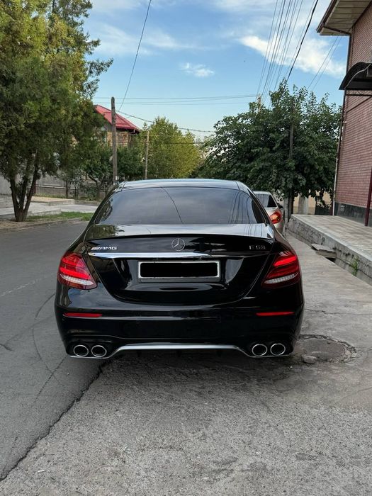 Mercedes benz w213 e53 AMG