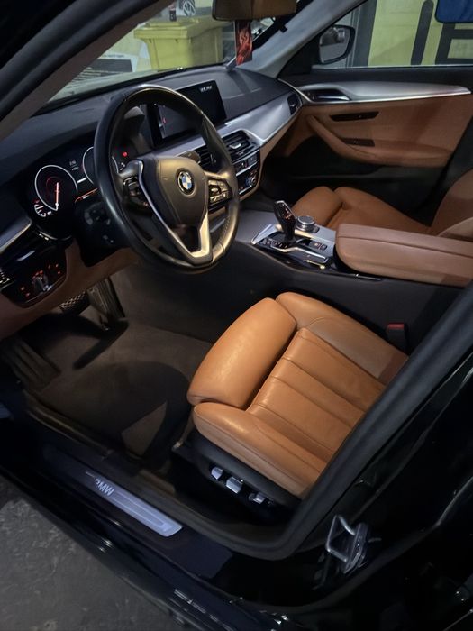 Bmw 540i RWD 2019