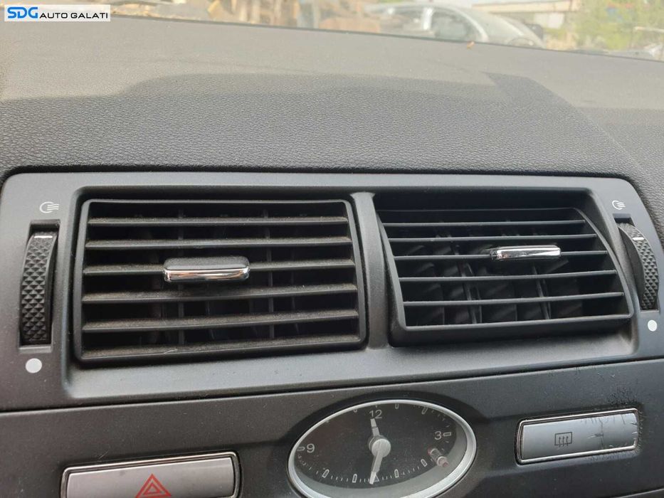 Gura Grila Aer Aerisire Ventilatie Bord Centrala Ford Mondeo MK 3 2001 - 2007