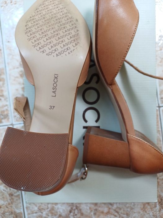 Дамски обувки Lasocki - естствена кожа
