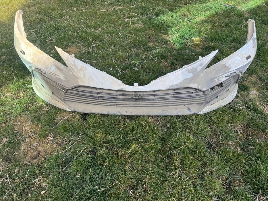 Camry 75 бампер передний