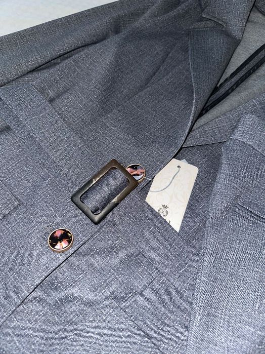 Классический женский костюм