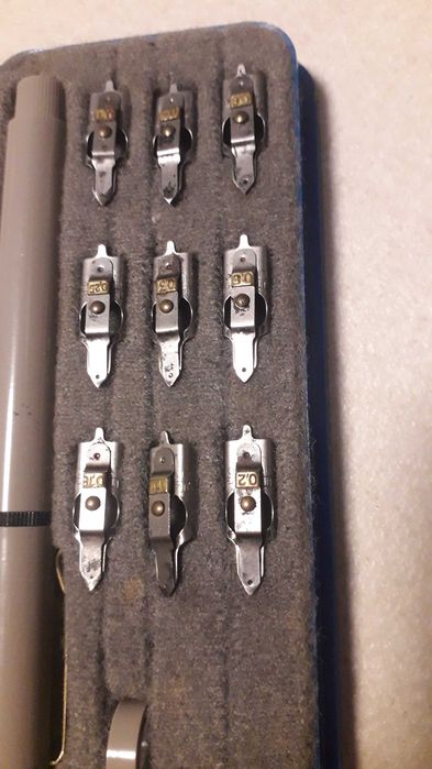 НЕМСКИ комплект за чертане Мarkant писалка