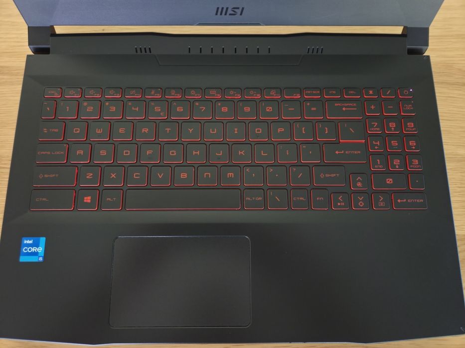 Laptop Gaming MSI Katana GF66, RTX 3050 Ti, i5 11400H cu Win 11 Pro activat
