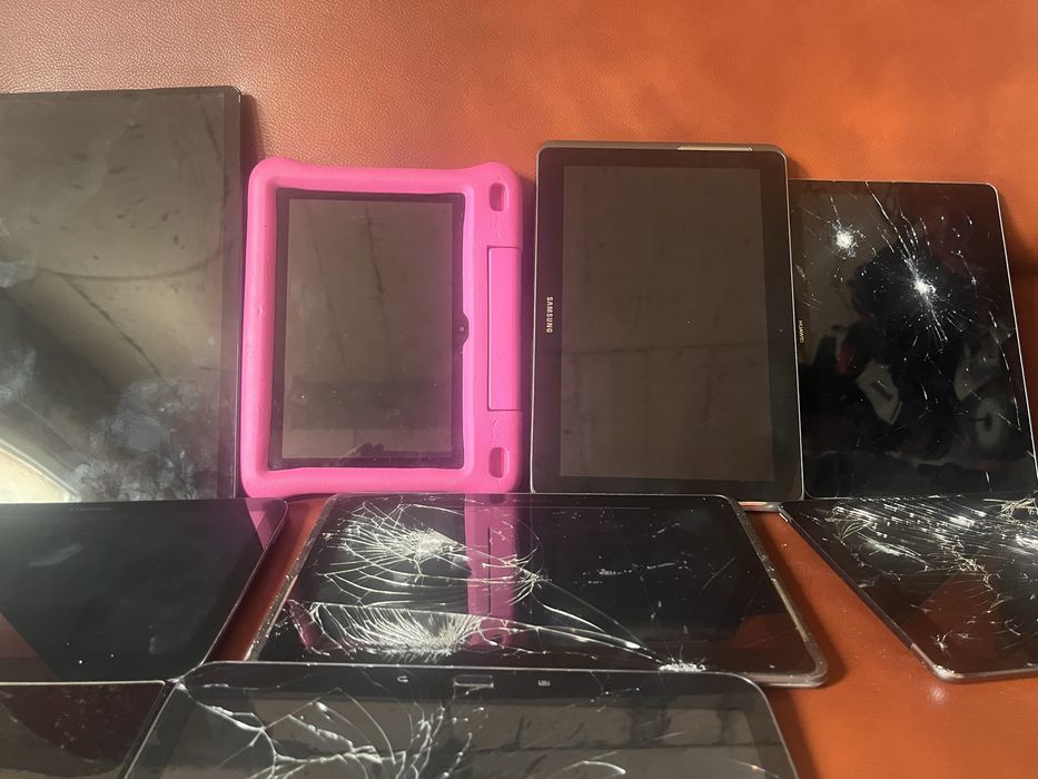 Tablete de piese