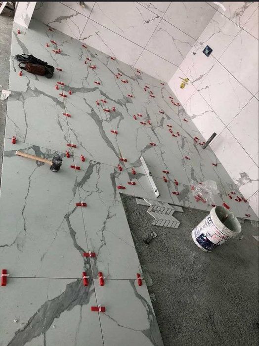 Kafel yopishtiramiz, Kafelchi