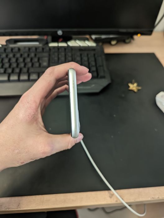 Iphone 11 4/128 АКБ 96% торг есть