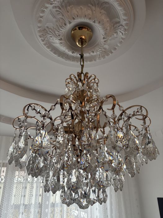 Люстра в отличном состоянии