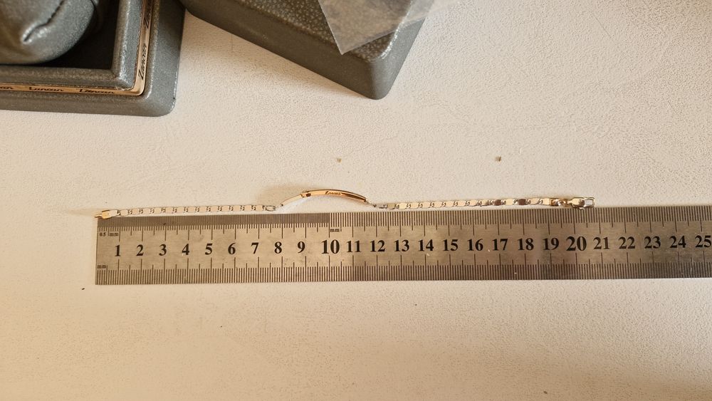 Vand bratara Aur si Diamante Zancan
Colectie: Gold Insig