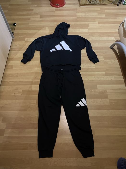 Продавам  екип. За повече информация на посочения тел