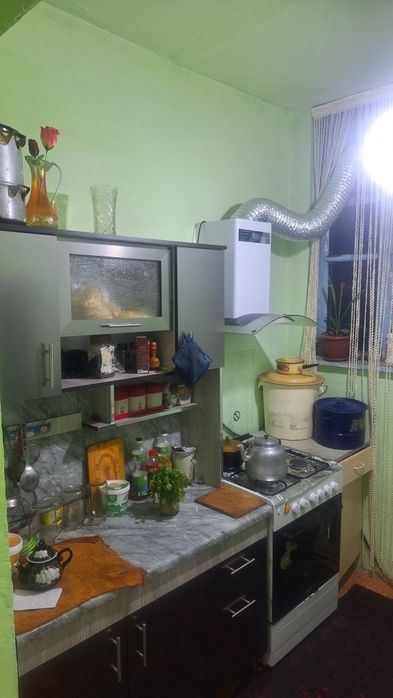 Tashmoreda  Dõm sotiladi 2 etajli  dôm 2etaji  2xona 3xona qlingan