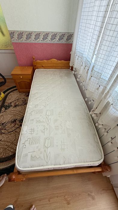 Комплект мебели за продажба.