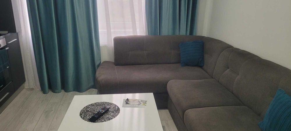 Vând coltar extensil