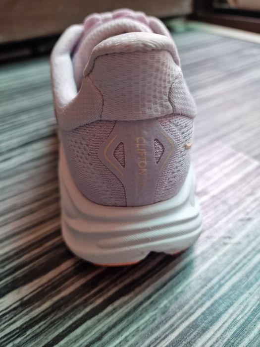 Adidași Hoka Clifton 10