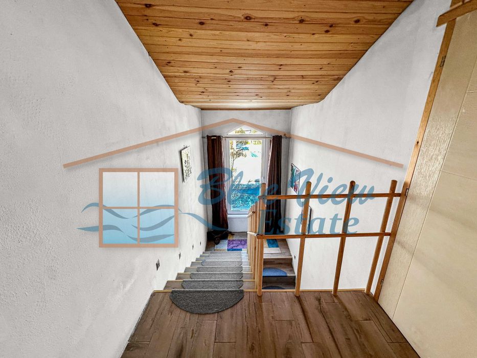 Продава се Къща в с. Царичино, Област Добрич - 192 кв.м за 399 €/кв.м - Снимка #18