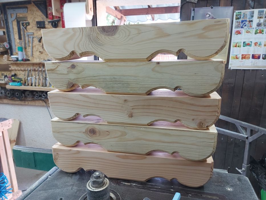 Дървени капители и конзоли за беседки и навеси