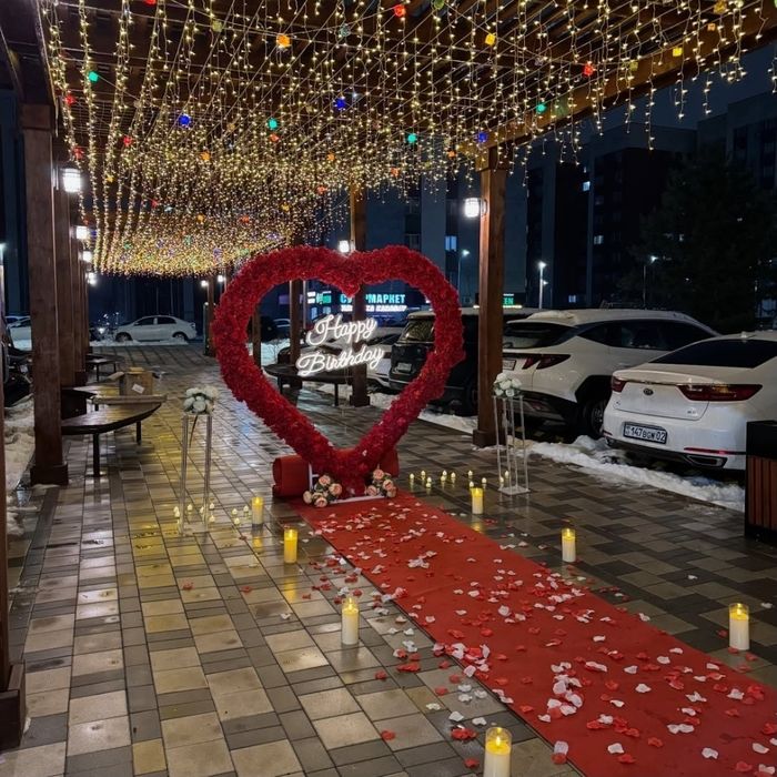 День рождения / Арка
