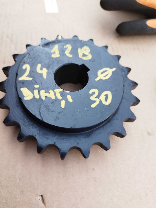 Pinion lanț gall 12 B