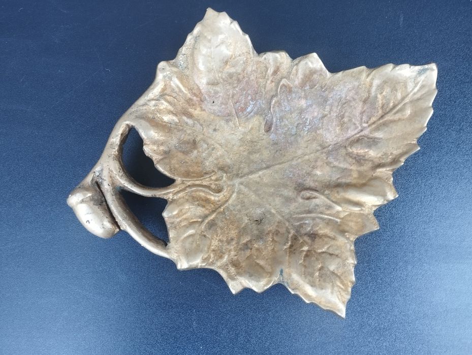 Месингов пепелник с лого Левски София