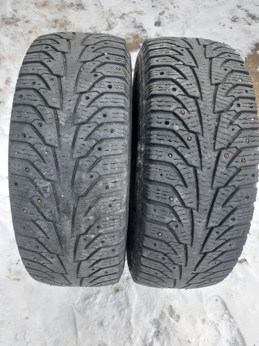 Nokian 235/65/16C 2шт.