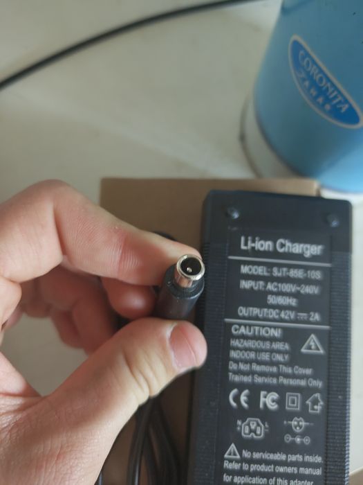 Nou! Incarcator Trotineta 36v (42v) 2A, compatibil cu xioami, ninebot etc