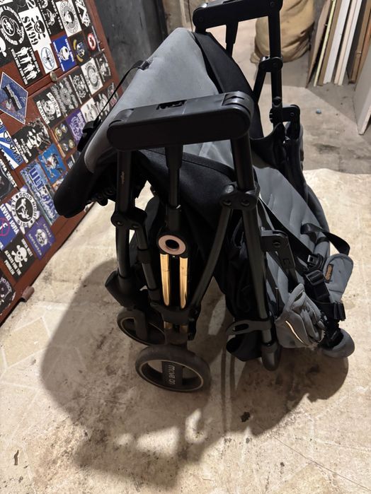 Продавам детска/ бебешка количка