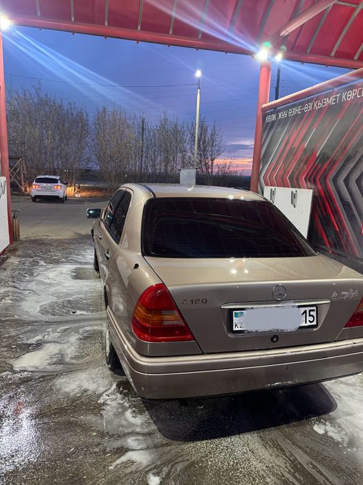 Продам Mercedes C180 W202 мерседес