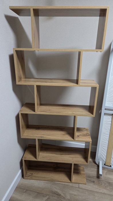 Стеллаж деревянный с полками