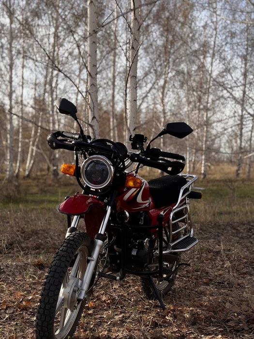 Продам мотоцикл Yaqi 200куб