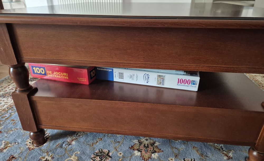 Mobilier lemn masiv culoare cires nuc