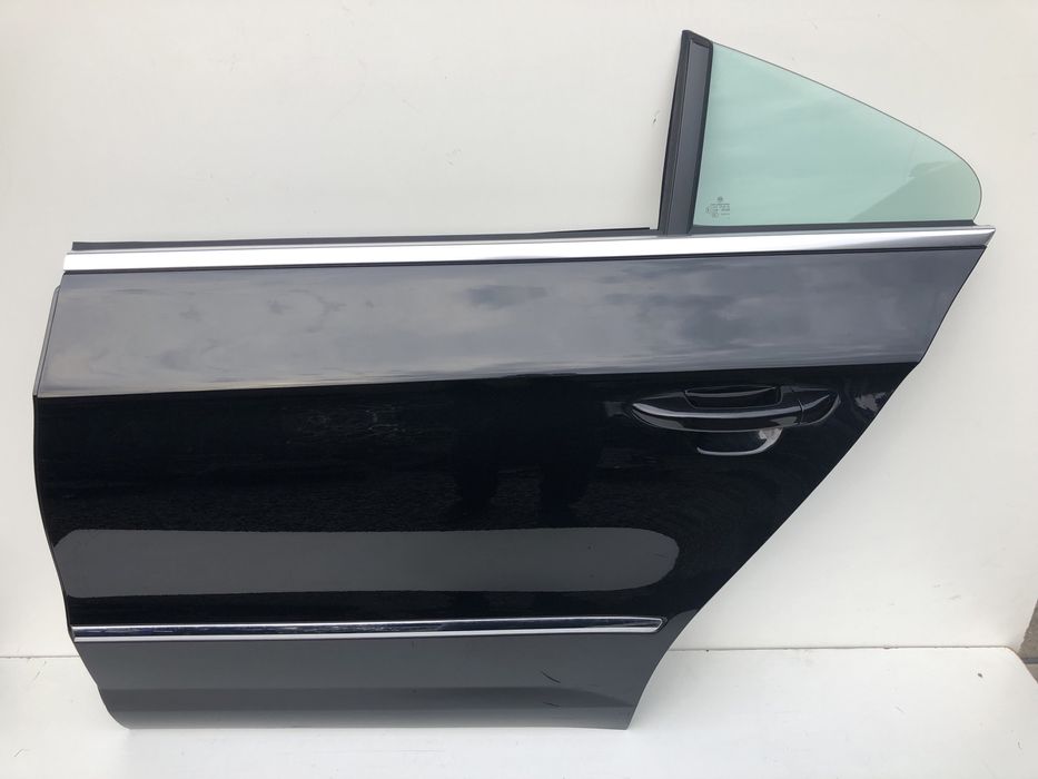 Usa st spate vw Passat CC FACELIFT 2012-2015 cod de culoare LC9X